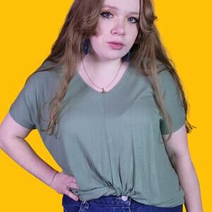 Bobeau Sage Green Short Sleeve Blouse, XS